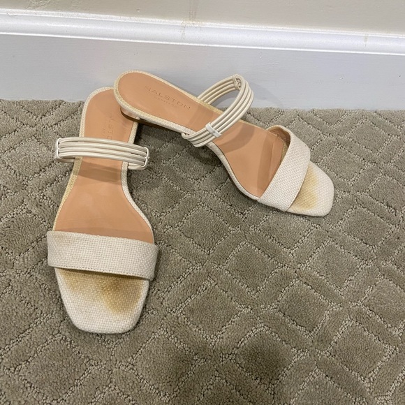 Halston Heritage cream slip on sandals size 8 - Picture 2 of 12